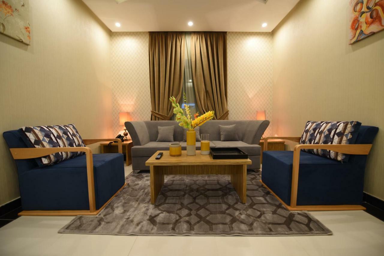 Clemence Suites Рияд Екстериор снимка